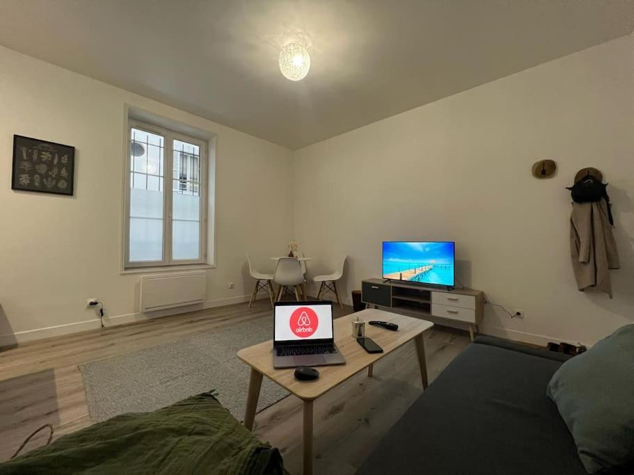 Appartamento Havre De Paix - Melun Esterno foto