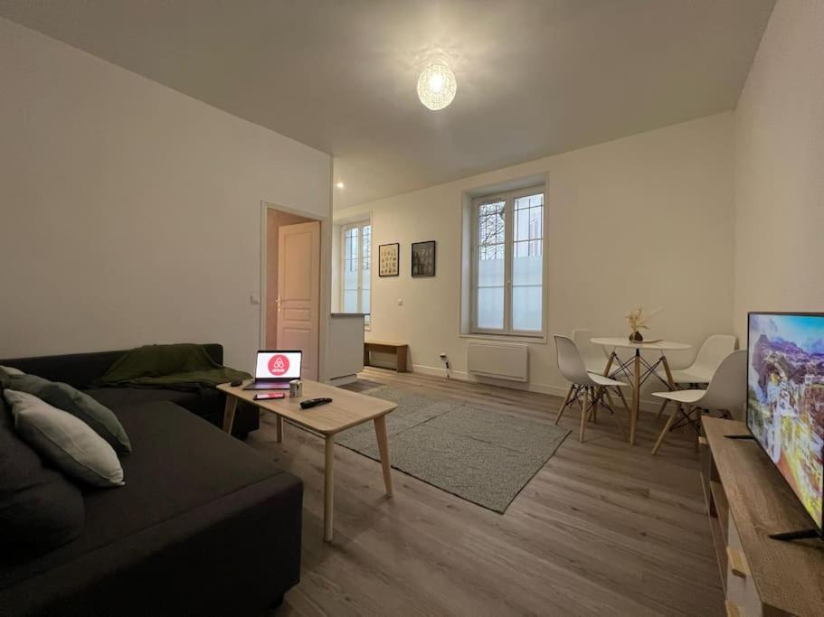 Appartamento Havre De Paix - Melun Esterno foto