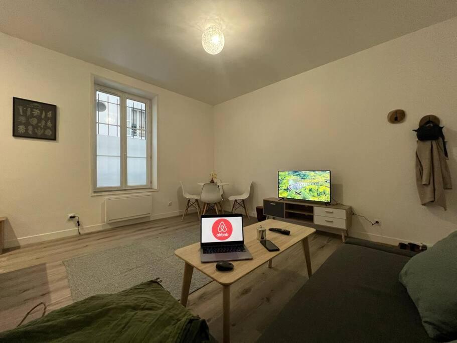 Appartamento Havre De Paix - Melun Esterno foto